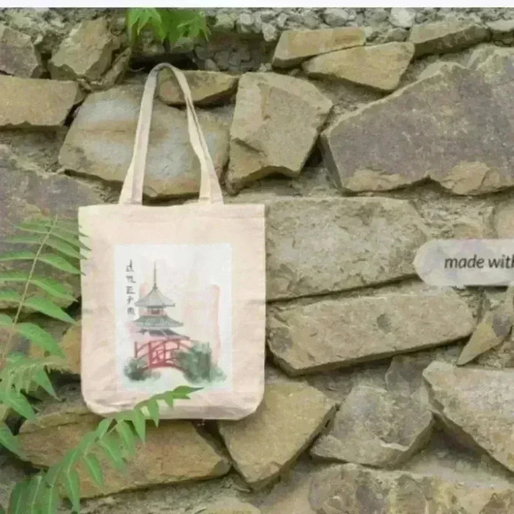 Mahjong inspired print of a bridge and tower recycled canvas tote bag - Picture 4 of 6